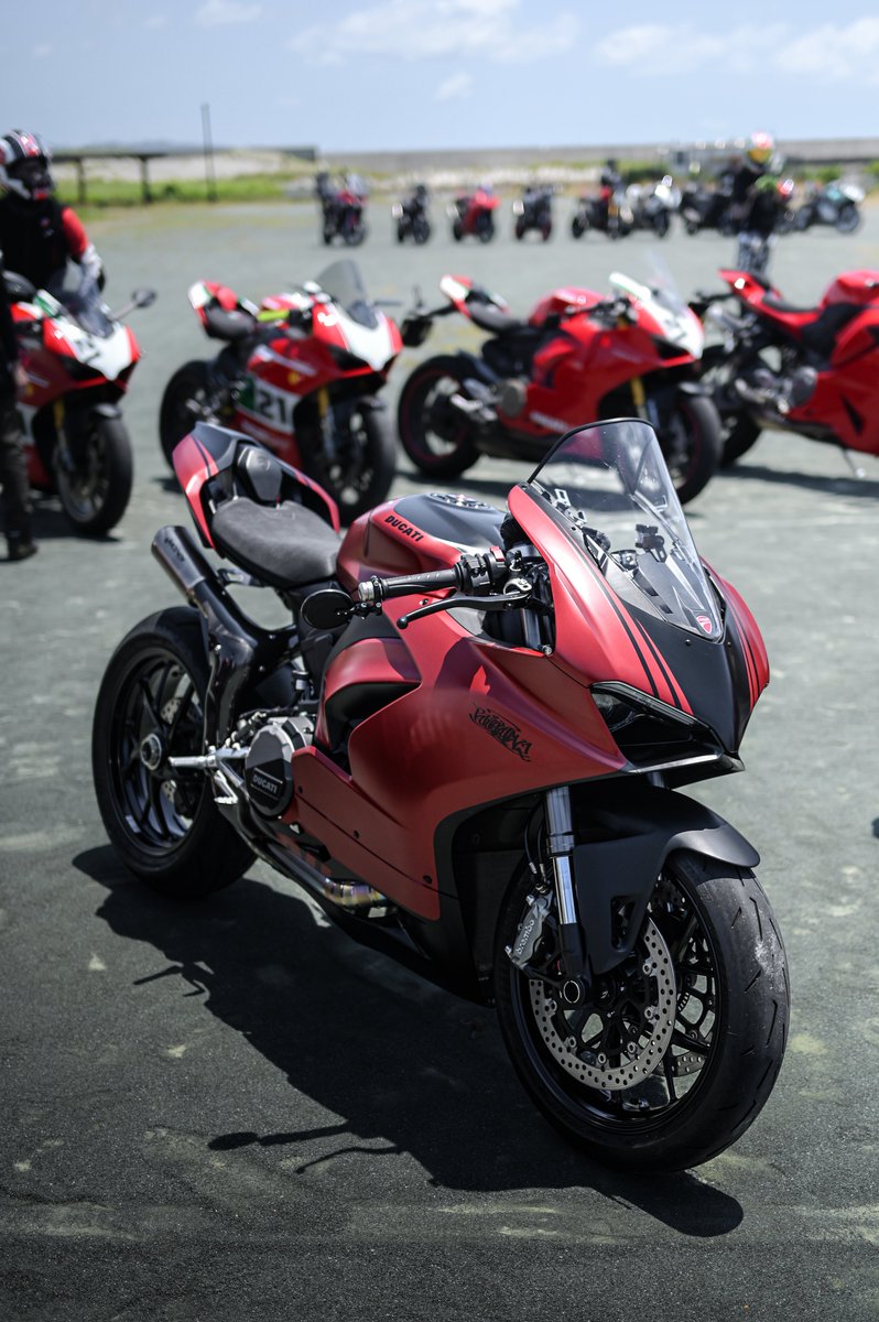 MsFactory_wrap's tweet image. Ducati Panigale V2 ⬛️🟥

サテンの赤と黒でフルラッピング✨️