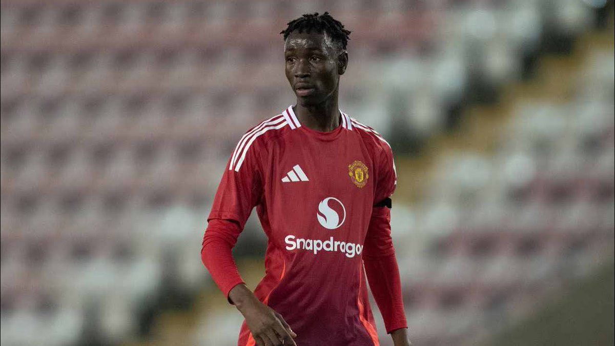 Mr.Illmatic (@mrillmatik) on Twitter photo Why is Kobbie Mainoo starting all the game, he needs to sit on the bench and watch the game and understand the amorim system. Sekou koné is the ideal player for the system but because he’s not from England, he won’t get enough time play.
<a href="/AmorimEra_/">(fan) Frank 🧠🇵🇹</a> <a href="/UnitedStandMUFC/">The United Stand</a> <a href="/UtdPlug/">UtdPlug</a> Why is Kobbie Mainoo starting all the game, he needs to sit on the bench and watch the game and understand the amorim system. Sekou koné is the ideal player for the system but because he’s not from England, he won’t get enough time play.
<a href="/AmorimEra_/">(fan) Frank 🧠🇵🇹</a> <a href="/UnitedStandMUFC/">The United Stand</a> <a href="/UtdPlug/">UtdPlug</a>