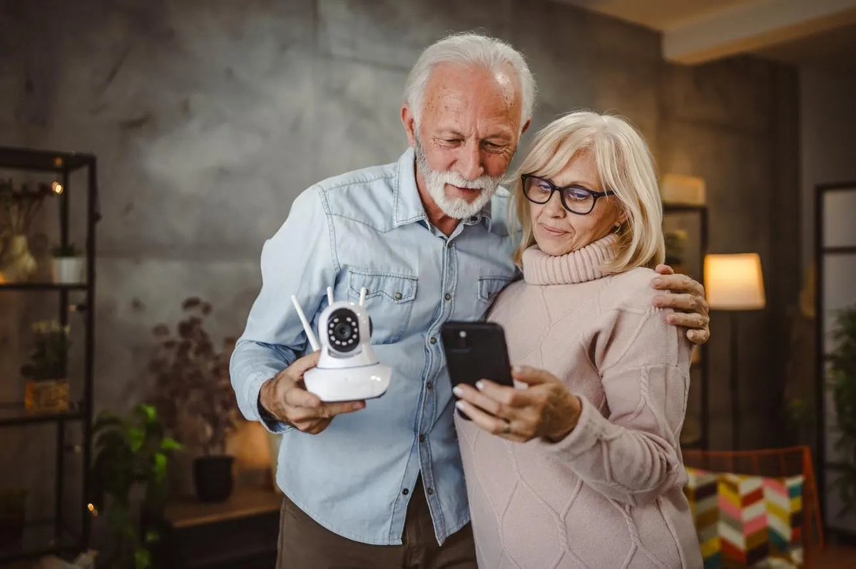 ryanModuLine's tweet image. Smart tech promises a safer, richer retirement-but older adults need guidance, support, and integration, not just more gadgets. AgeTech&apos;s biggest innovation may be the human touch.  forbes.com/sites/josephco…