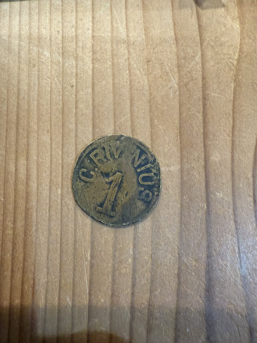 AudraMChristian's tweet image. TRUE STORY 157 years in the making!!!!! My GG grandfather owned a brewery in Morrisania, NYC in 1868-1880, Modern day Bronx, back when then Bronx was German. He, like many brewers used beer tokens vs cash. Somehow one of these tokens fell in the street.
70 years ago a little boy…