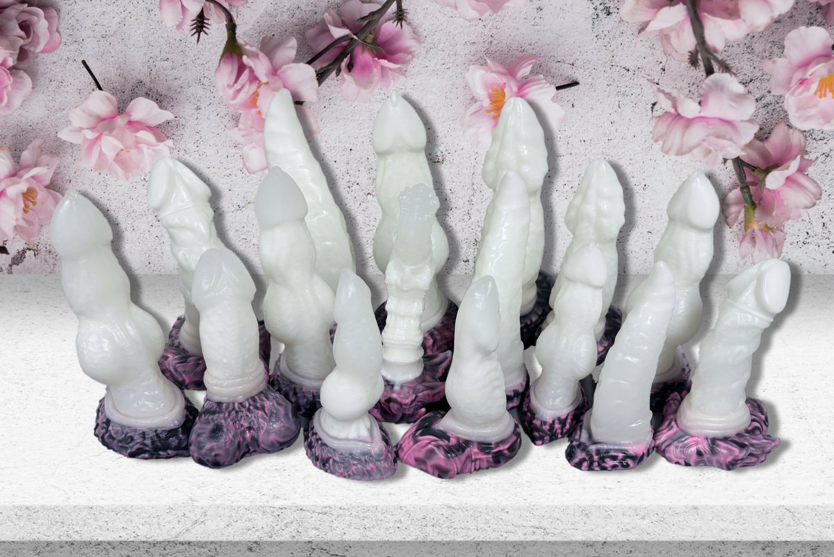 🤍🌸"Petal and Lace"🌸🤍

A white satin robe with delicate lace drapes over a diamond ring as you walk through velvety petals. 

The moon hangs opulent and wistful over the snow capped mountains.

These toys are in 00-40 Hybrid firmness, and come complete with ethereal glow.