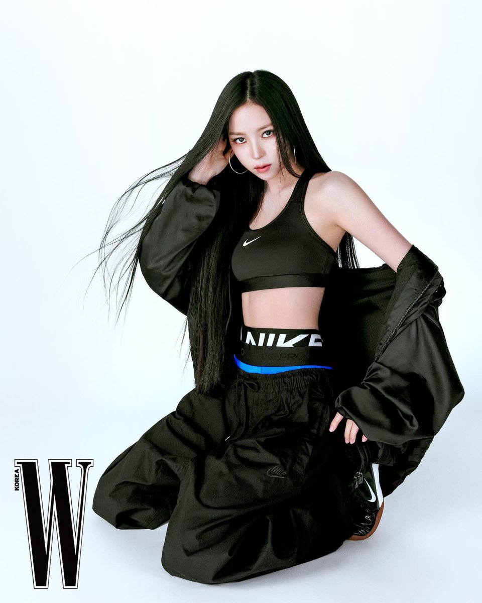 dananrin's tweet image. 250723 wkorea 인스타그램 #미야오 #meovv #나린 #NARIN