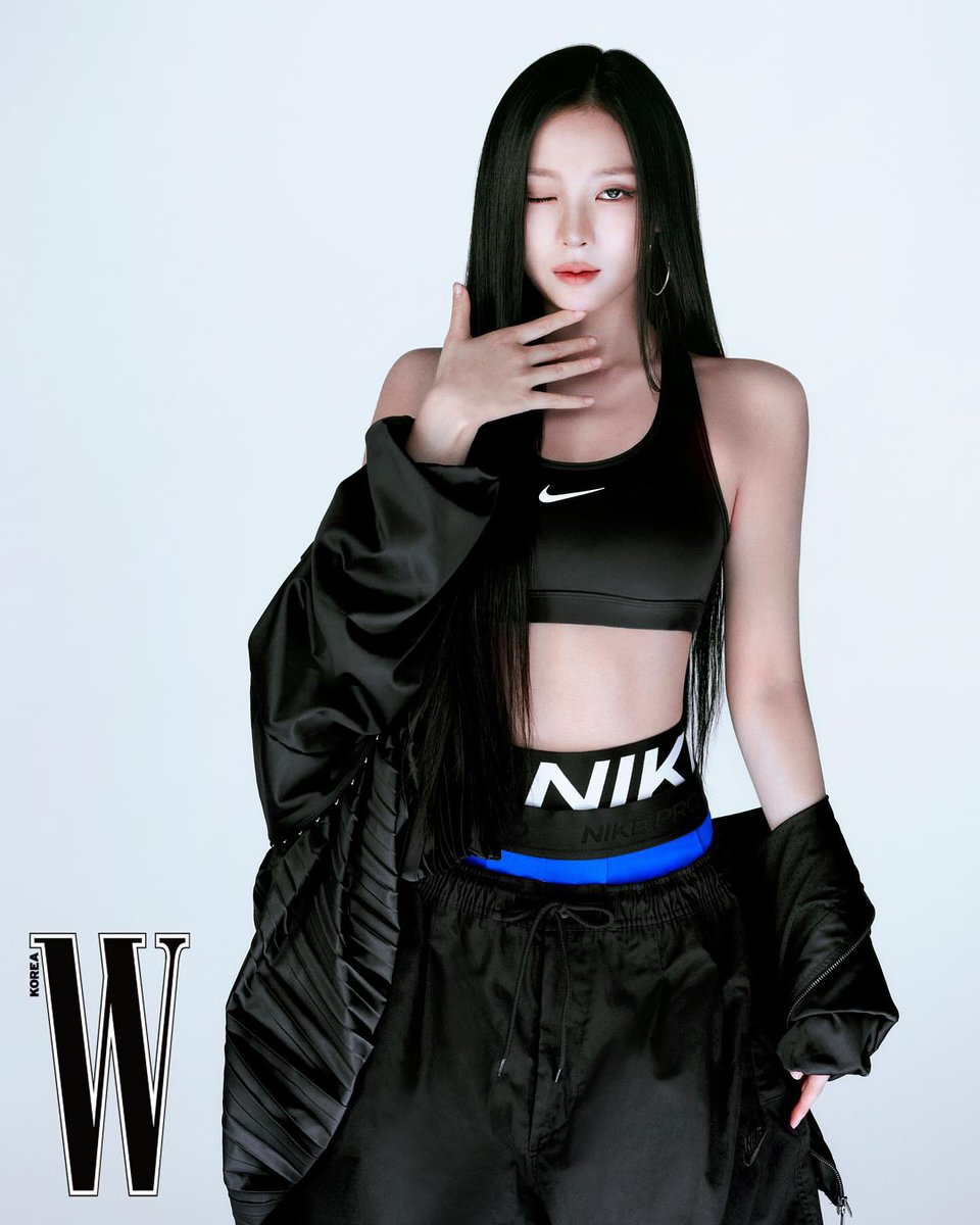 dananrin's tweet image. 250723 wkorea 인스타그램 #미야오 #meovv #나린 #NARIN