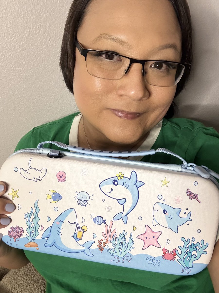 _backlogbattle's tweet image. OMG I have the cutest Switch 2 case!