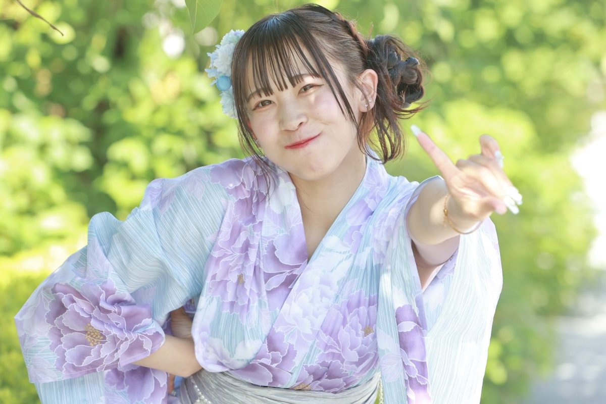 miiiyon_'s tweet image. ⋆⸜𝐧𝐞𝐰⸝⋆浴衣可愛いかなぁ…?👘 ♡
初めての髪型も似合うかな?!!💭ྀི
ドキドキしたけど頑張ったから沢山褒めてね👼🏻🏹