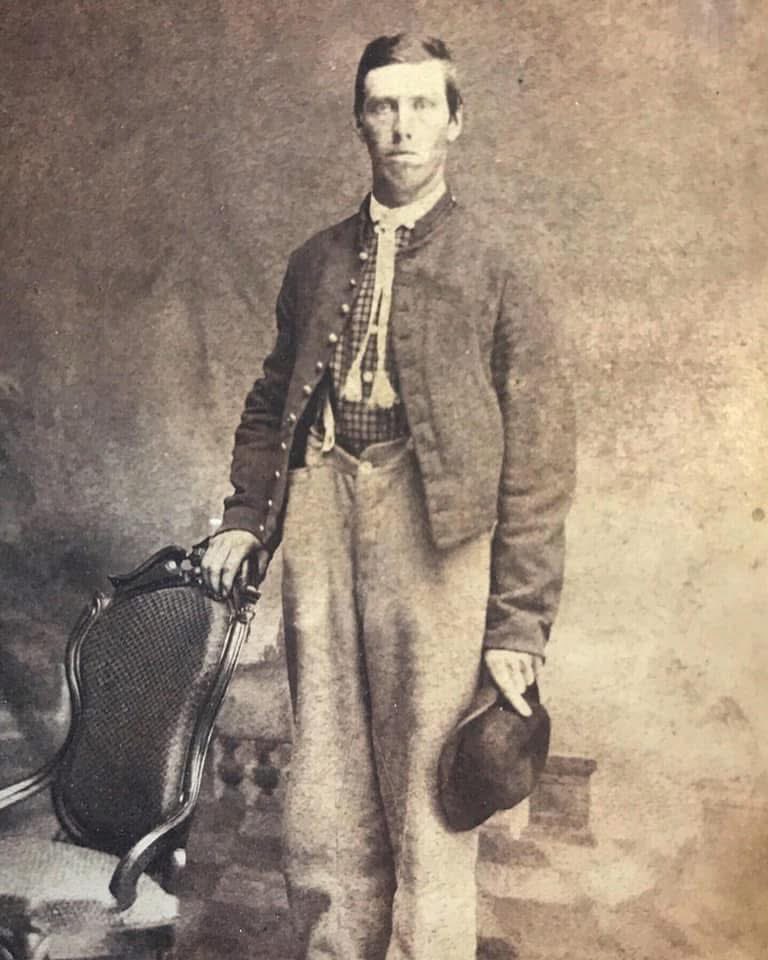 RichardPCondon's tweet image. William Fairman, 154th Tennessee, was wounded on July 22, 1864 at the battle of Atlanta - 700 miles from his home in Pittsburgh.
In 1913, his brother John, a veteran of Knap’s Pennsylvania Battery and board member of Pittsburgh’s Soldiers & Sailors Memorial, signed this motion.