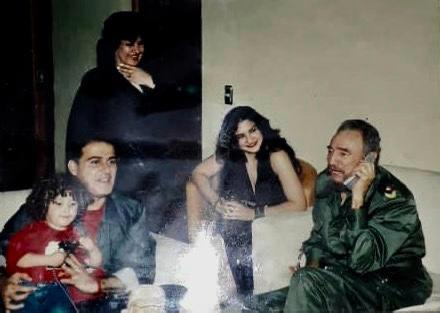 Abel Prieto (@abelprieto11) on Twitter photo En Caracas, c/Tarek, gran poeta y Fiscal Gral d Venezuela. Hablamos d Lorca, Roque, Fidel, Chávez, Maduro, <a href="/DiazCanelB/">Miguel Díaz-Canel Bermúdez</a>, Bolívar, Martí, y del encargo q le hizo Fidel, junto a ntro Bruno, s/Pakistán y los médicos cubanos. Gracias x tus versos y x tu coherencia revolucionaria!!! En Caracas, c/Tarek, gran poeta y Fiscal Gral d Venezuela. Hablamos d Lorca, Roque, Fidel, Chávez, Maduro, <a href="/DiazCanelB/">Miguel Díaz-Canel Bermúdez</a>, Bolívar, Martí, y del encargo q le hizo Fidel, junto a ntro Bruno, s/Pakistán y los médicos cubanos. Gracias x tus versos y x tu coherencia revolucionaria!!!