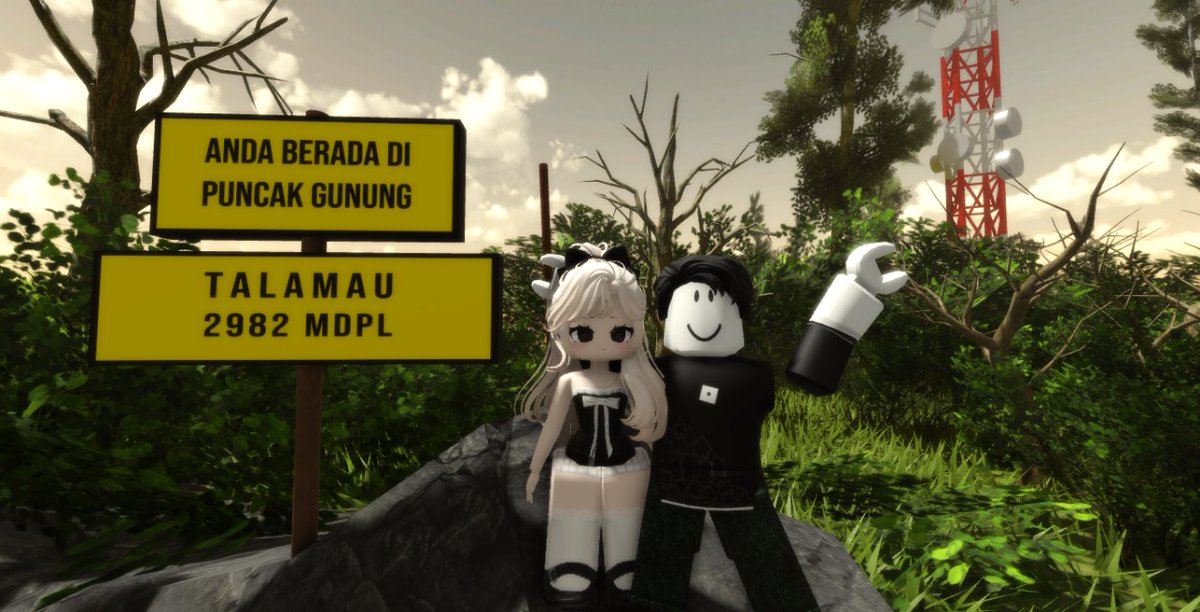 pivtachio's tweet image. berhasil mendaki 2 gunung bersama @rdnabrar