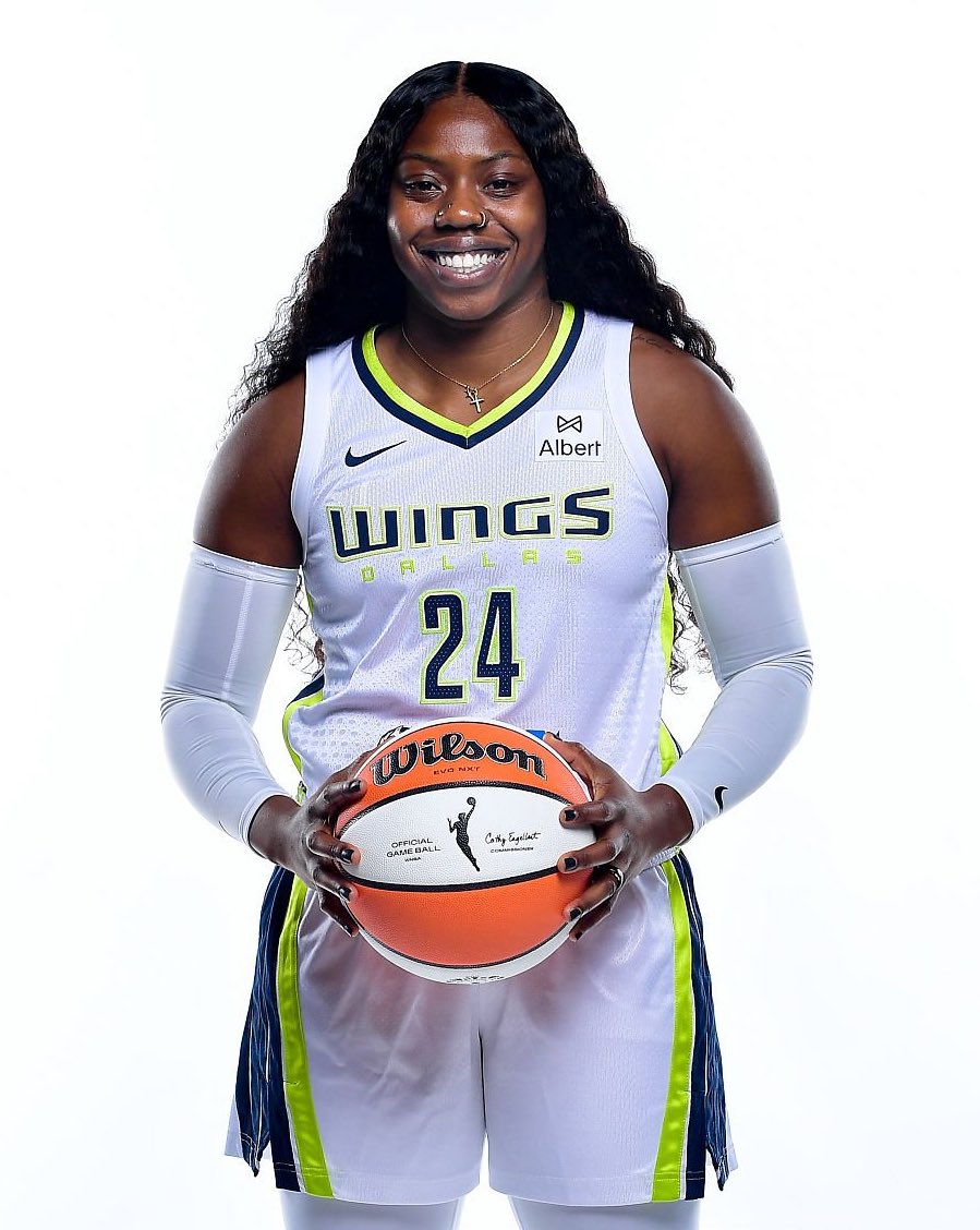 trendyhoopstars's tweet image. Arike Ogunbowale vs Seattle:
20 PTS
3 RBS
3 AST
7-12 FG
4-6 3P
2-2 FT
πͺ½β¨