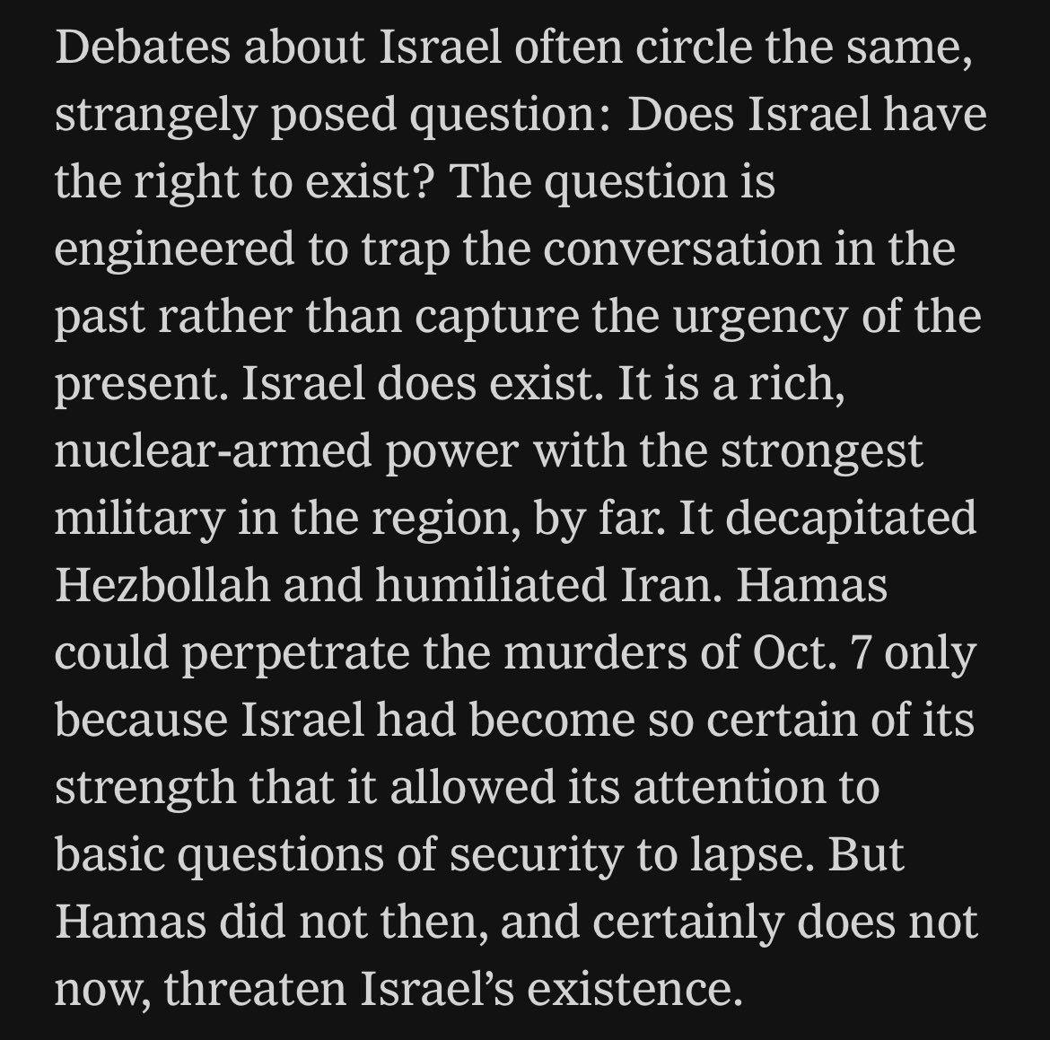 Ezra Klein hat einen sehr klugen und lesenswerten Artikel über amerikanische Jüd*Innen und Israel geschrieben.

Folgende Stelle halte ich für den deutschen Diskurs Wichtig. 

Hier ein Geschenklink: nytimes.com/2025/07/20/opi…
