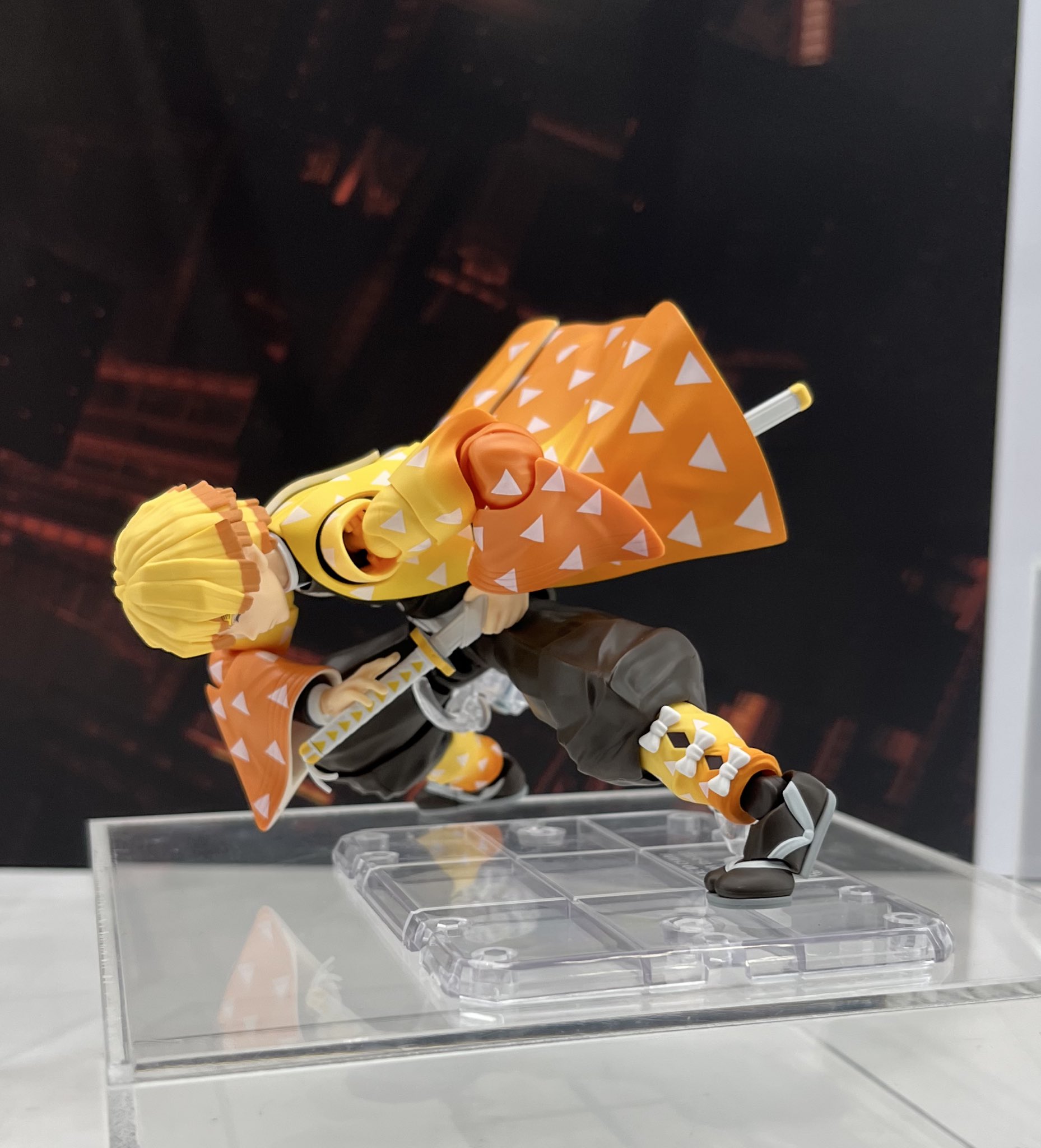 ローソン 土曜の丑の日企画 我妻善逸 ジャンボクッション 鬼滅の刃 ローソンコラボ フェイスタオル 我妻善逸 煉獄杏寿郎