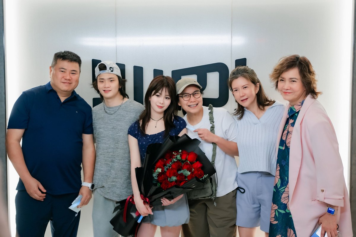 thank you so so so much for coming last night! Forever grateful🤍