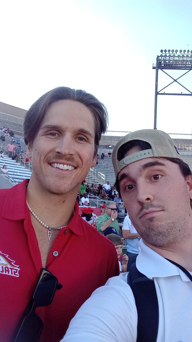 lucas_hill23's tweet image. You don't forget memories like this.
If all of what people are saying is true. Twas a fun journey I had with getting to cover the Stallions. Sucks I didn't get to see y'all in 25' but I was hooked on the UFL for life after seeing a game in person in 24'. See y'all real soon.
