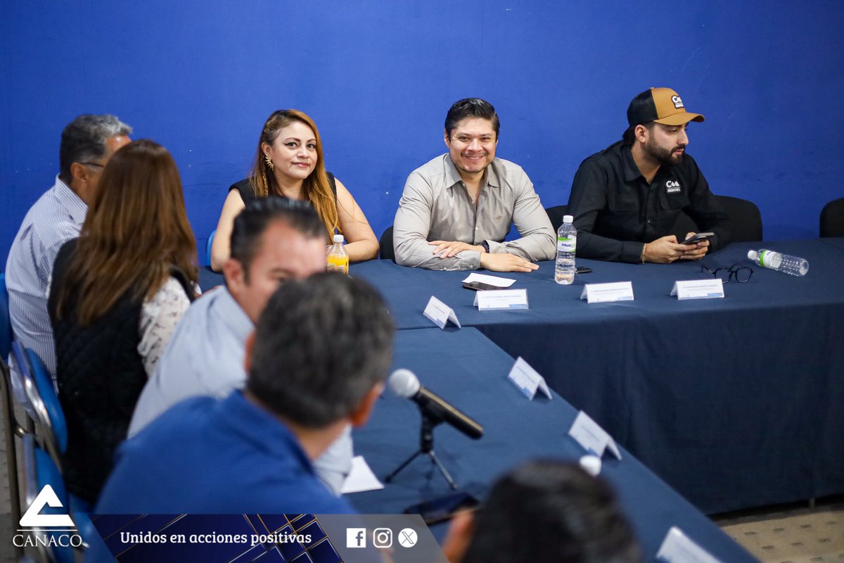 📌Reunión de Mesa Directiva Julio 2025

La organización, el seguimiento y la visión compartida nos permiten seguir impulsando acciones en favor del sector comercio, servicios y turismo de Durango 📈