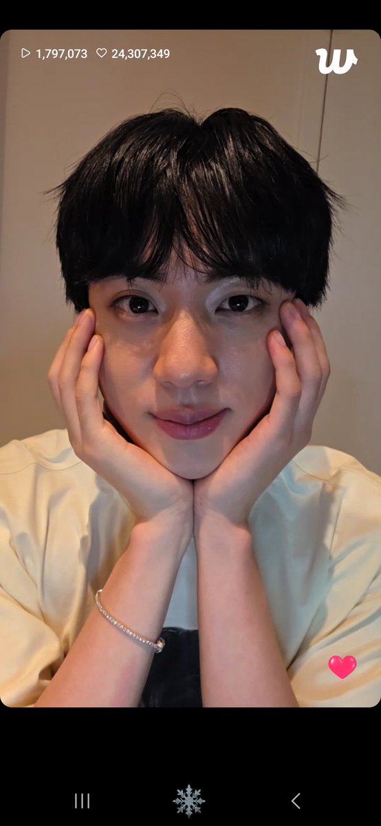 mechjoon's tweet image. jin lives are the highlight of my night