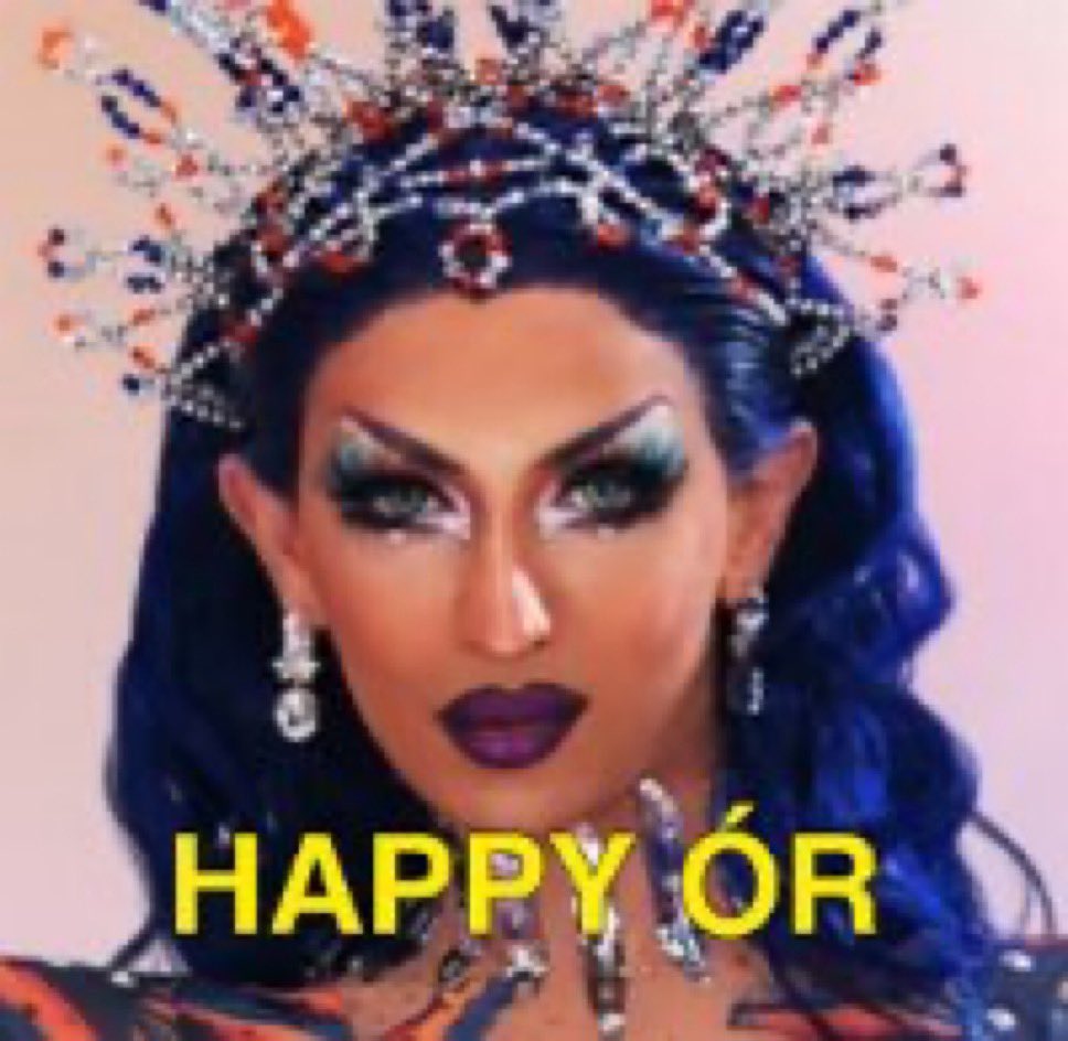 charlotte__drag's tweet image. Cheguei do vôlei determinado a ir dormir, mas tô com fome e acho que vou assar pão de queijo 🤷🏻‍♀️