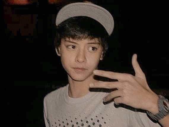 Yohan.sign 🧡👀 (@0xyohansot07) on Twitter photo Hi, I'm Yohan 🧡
I'm 19 years old
I'm Shy 🫣
I'm Filipino 🇵🇭
I love playing Basketball 🏀
I love Online games 🕹️
I'm not that sociable 😁
Pass it on...
<a href="/0xzoe_im/">Zoe Chen 🧡👀</a> <a href="/realyanxin/">Xin (Shin) Yan 閻欣</a> <a href="/sign/">Sign 🧡👀</a> <a href="/Lucky_of_Web3/">Lucky Esemuede🧑🌾</a> <a href="/Tajudeen_10/">Tajudeen 🔶</a> <a href="/himesama_01/">Hime Sama 🧡👀</a> <a href="/AngelofWeb3_/">ANGEL 𖤍</a> <a href="/signderman1914/">peter.signcares🧡👀🕷🕸🧡🇵🇭🧡🇮🇹🧡</a> <a href="/ClaireMa12/">clairemxd.eth the "product" turtle</a> <a href="/_biggids/">Big Gids👨🍳</a> Hi, I'm Yohan 🧡
I'm 19 years old
I'm Shy 🫣
I'm Filipino 🇵🇭
I love playing Basketball 🏀
I love Online games 🕹️
I'm not that sociable 😁
Pass it on...
<a href="/0xzoe_im/">Zoe Chen 🧡👀</a> <a href="/realyanxin/">Xin (Shin) Yan 閻欣</a> <a href="/sign/">Sign 🧡👀</a> <a href="/Lucky_of_Web3/">Lucky Esemuede🧑🌾</a> <a href="/Tajudeen_10/">Tajudeen 🔶</a> <a href="/himesama_01/">Hime Sama 🧡👀</a> <a href="/AngelofWeb3_/">ANGEL 𖤍</a> <a href="/signderman1914/">peter.signcares🧡👀🕷🕸🧡🇵🇭🧡🇮🇹🧡</a> <a href="/ClaireMa12/">clairemxd.eth the "product" turtle</a> <a href="/_biggids/">Big Gids👨🍳</a>