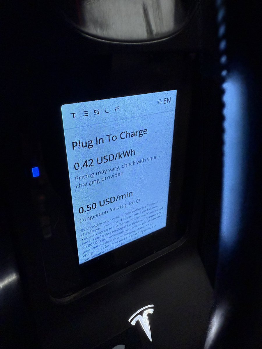 dogetipping's tweet image. The @Tesla Diner opened at 4:20 pm and charge rate at 0.42/kWh😏
Let that sink in.