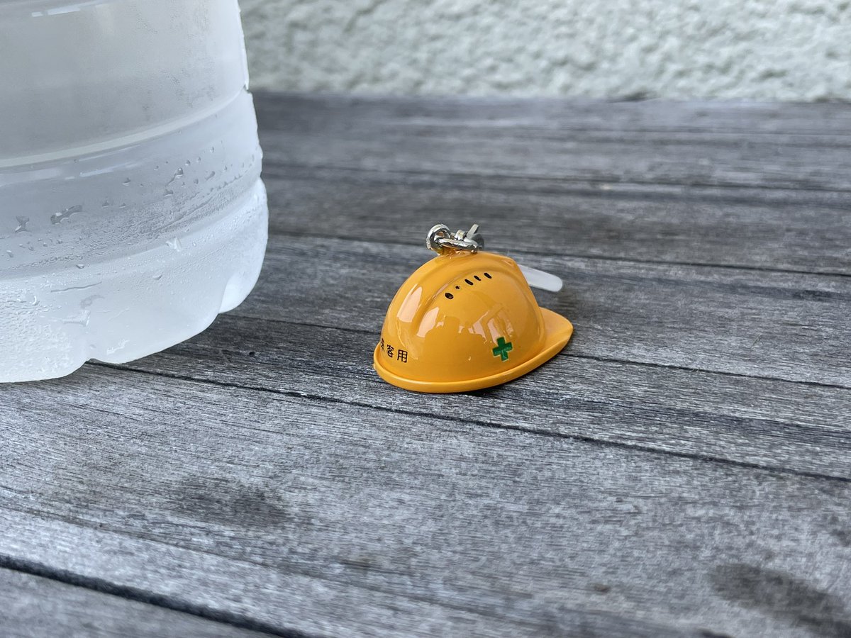 miegure1972's tweet image. ㊗️第三回ミエグレ抽選会📣
グレーチングメーカー「ミエグレ」が本気で作った「来客用ミエグレヘルメットめじるしチャーム」を20名様にプレゼント🎁
皆様のご応募お待ちしてます‼️
◾️応募方法
①@miegure1972をフォロー
②この投稿をいいね&リポスト
③景品写真の投稿をお願いできる方…