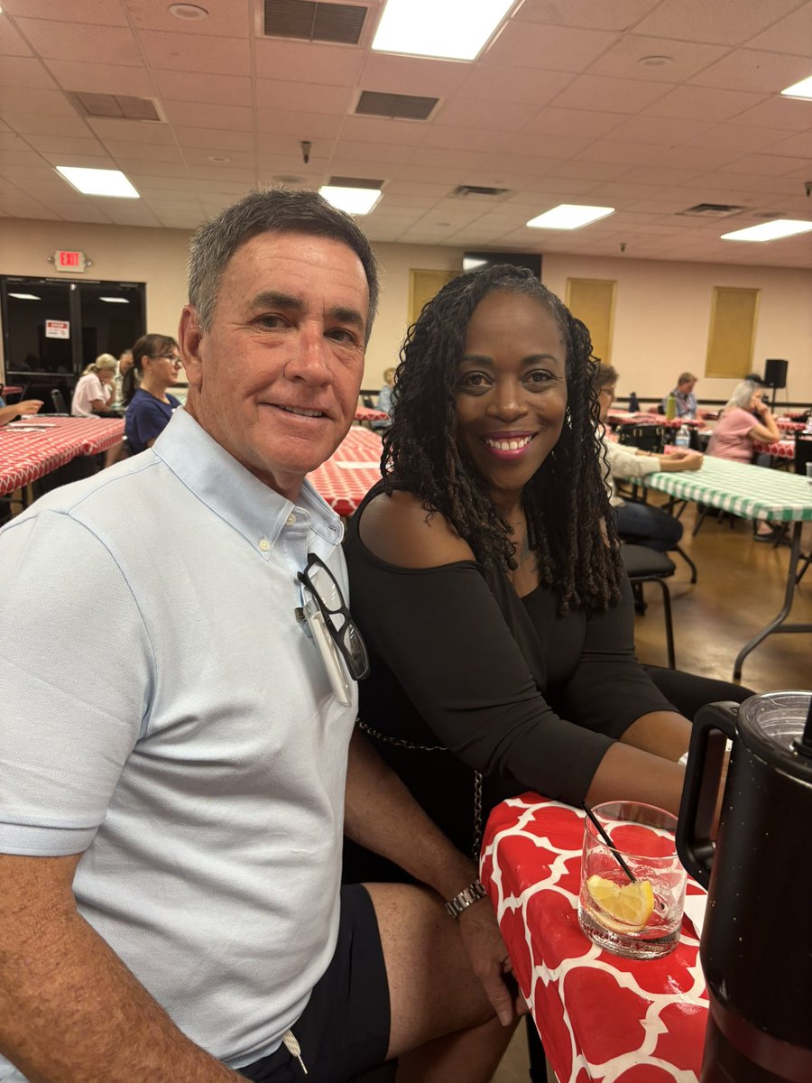 RealLeslieWhite's tweet image. Great to see and hear @Kelly4Humanity speak at #LD5 meeting (sitting next to PC Tim). @thestate48news Her news tip line is: (310) 782-5777‼️