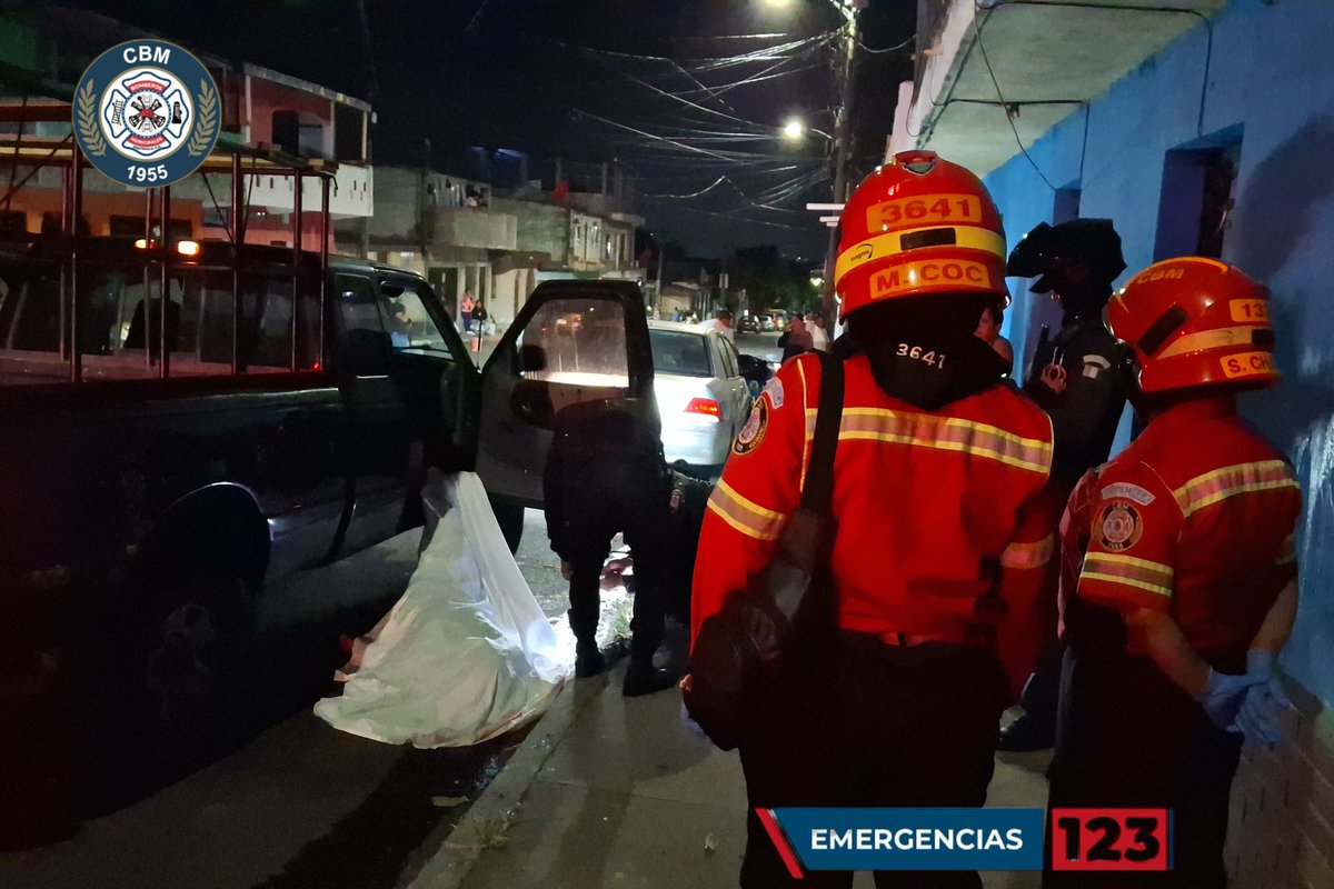 Bomberos Municipales (@bomberosmuni) on Twitter photo #IncidenteArmado 18 Avenida y 21a. Calle Villa Lobos 1 Zona 12 de Villa Nueva
<a href="/bomberosmuni/">Bomberos Municipales</a> localizan el cuerpo de un hombre de 33 años quién al ser evaluado no presenta signos vitales por varias heridas causadas por arma de fuego en el cráneo.
#EMERGENCIAS123 #IncidenteArmado 18 Avenida y 21a. Calle Villa Lobos 1 Zona 12 de Villa Nueva
<a href="/bomberosmuni/">Bomberos Municipales</a> localizan el cuerpo de un hombre de 33 años quién al ser evaluado no presenta signos vitales por varias heridas causadas por arma de fuego en el cráneo.
#EMERGENCIAS123
