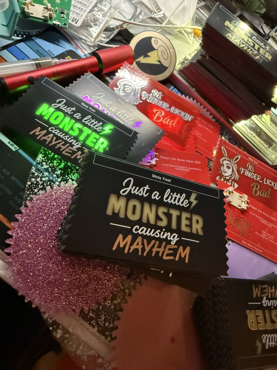 amiedoubleD's tweet image. Ya’ll, I have many regrets right now 😝. Assembling PCBs for @DragonCon and I’ve entered the ‘consequence of my actions’ phase.