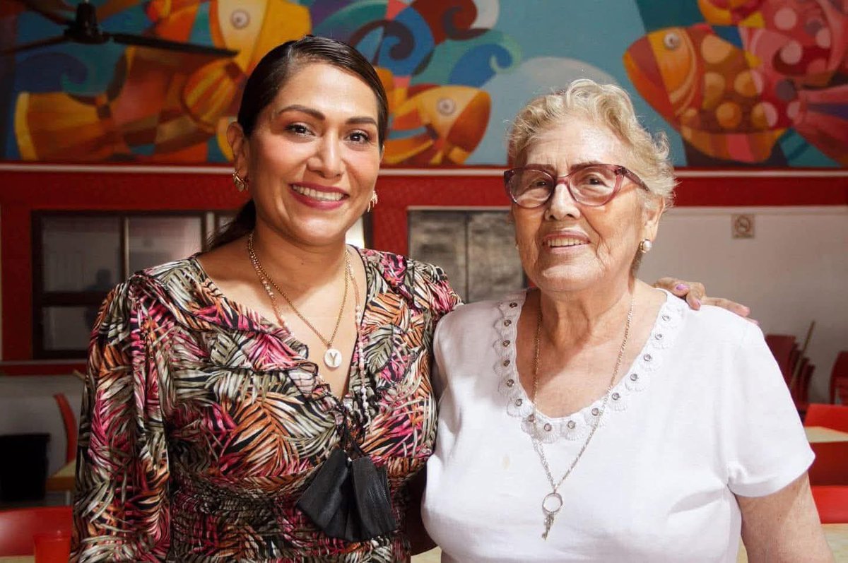 Envío mi felicitación a la Sra. Magdalena, madre de nuestro Gobernador Salomón Jara Cruz.
 Que la vida le siga regalando salud, amor y momentos felices, y que podamos seguir compartiendo su sabiduría y compañía por muchos años más. ❤️