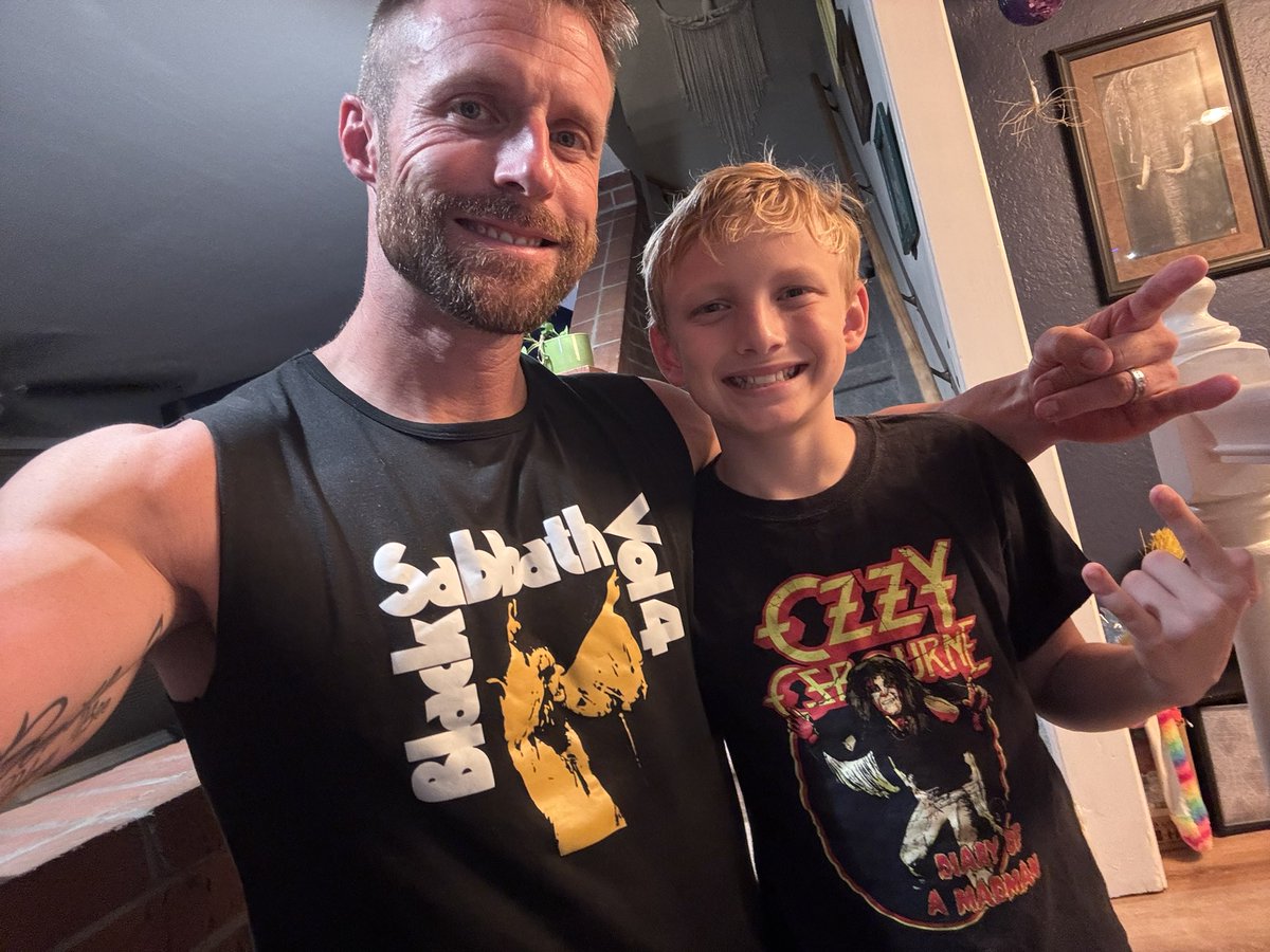 Kyle_Bell's tweet image. Ozzy rules 🤘🏻