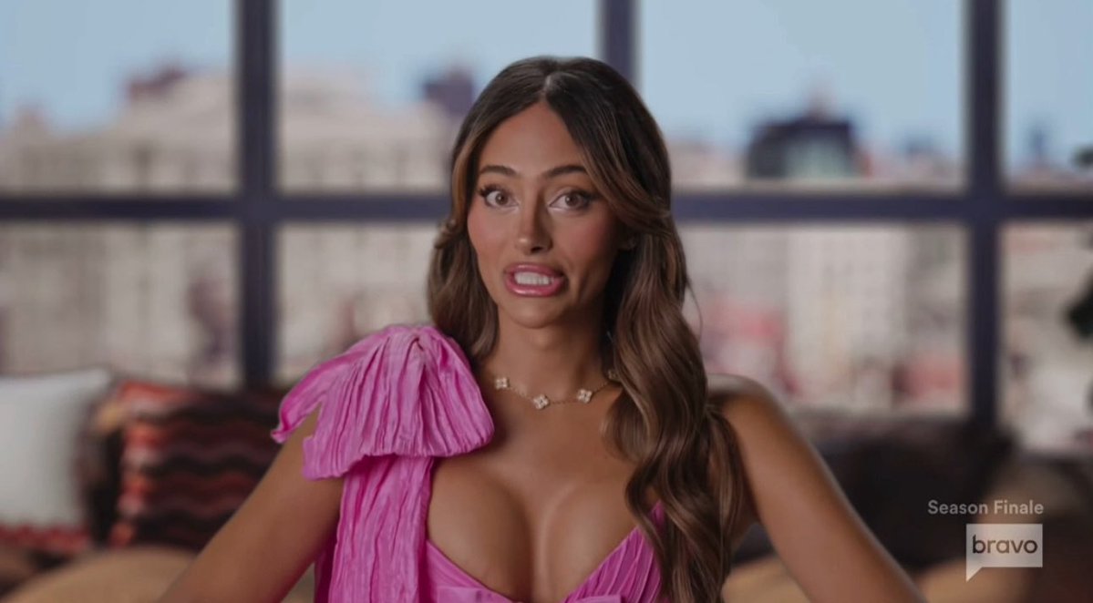 queensofbravo's tweet image. Emira using her confessionals to expose Omar’s shady past and Ava being invited to a pop up would have played a lot better if she actually said this to people’s faces… but ultimately falls flat #NextGenNYC