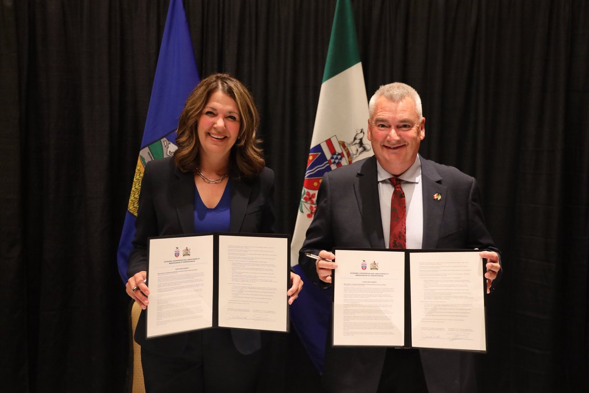 ABDanielleSmith's tweet image. Today, Premier Mike Pemberton and I signed a memorandum of understanding to enhance economic cooperation, breaking down barriers for goods, services, and skilled workers. This partnership allows Alberta businesses to expand into Yukon markets while giving Yukon companies access…