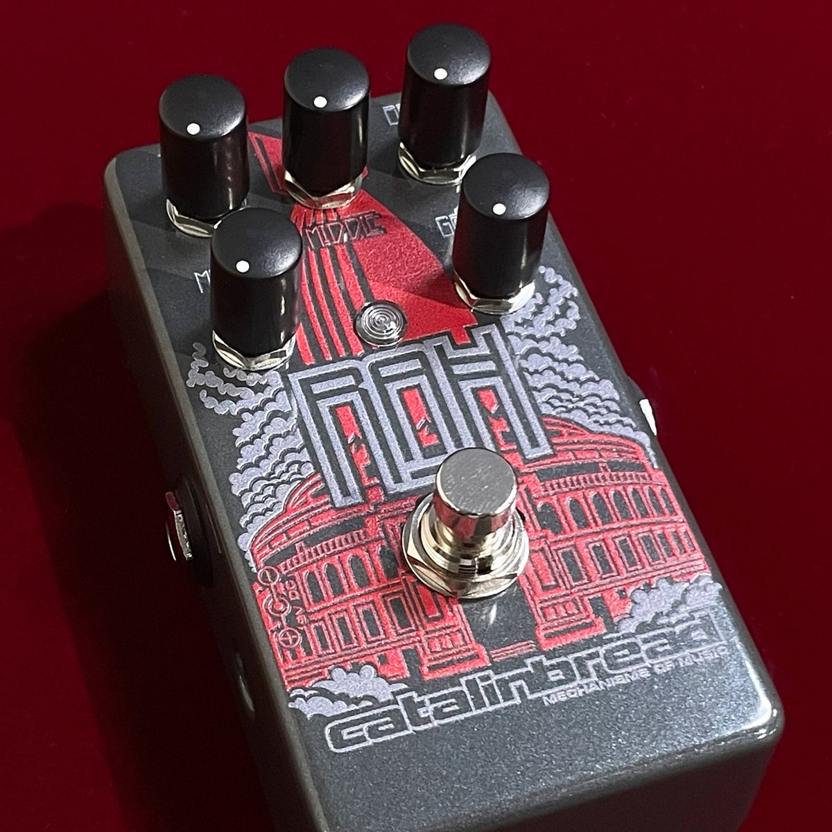 ROCKINN_namba's tweet image. 【#ロックイン難波】7月26日(土)まで「#Catalinbread」試奏フェア開催中!"RAH"は1970年にロンドンRoyal Albert Hallで行われたZEP伝説のライブサウンド、改造HIWATTアンプとMarshallキャビネットの組み合わせを再現したモデル★特徴的なサウンドメイクが可能な1台です!→ digimart.net/cat13/shop4773…