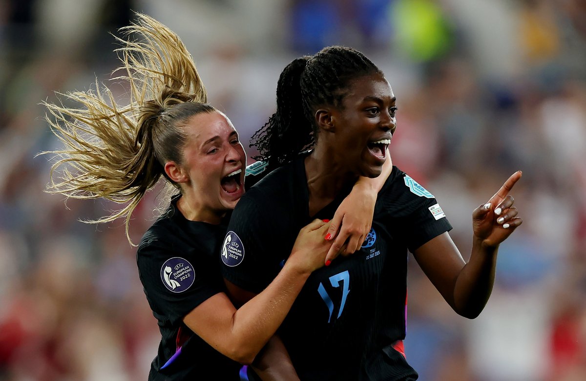 MirrorFootball's tweet image. Lucy Bronze heaped praise on humble-but-fearless teenager Michelle Agyemang after the tournament debutant saved England's bacon once more | @tomvictor
mirror.co.uk/sport/football…