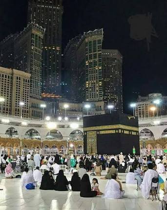 Asmaraii1's tweet image. السلام علیکم🌸🌿
صبح بخیر💞
*مشکل وقت میں ہمیشہ دعا کیا کریں*🤲🏼💓
*کیونکہ جہاں انسان کا حوصلہ ختم ہوجاتا ہے*💗😇
*وہاں سے رحمت خداوندی شروع ہوتی ہے*💖🥰
*اللہ سے دعا ہے کہ اللہ ہم سب کی پریشانیوں کو دور فرمائے جتنے لوگ بیمار ہیں ان کو صحت عطا فرمائے آمین*💖🤲🏼