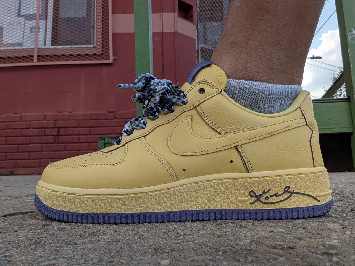 Sn3ak3r_Fr3ak3r's tweet image. #WDYWT #UnDS Kobe Protro Air Force 1’s .. love it when Air Force 1’s pays homage to Kobe .. they make them extra special .. #YourSneakersAreDope #iGotItOnStockX