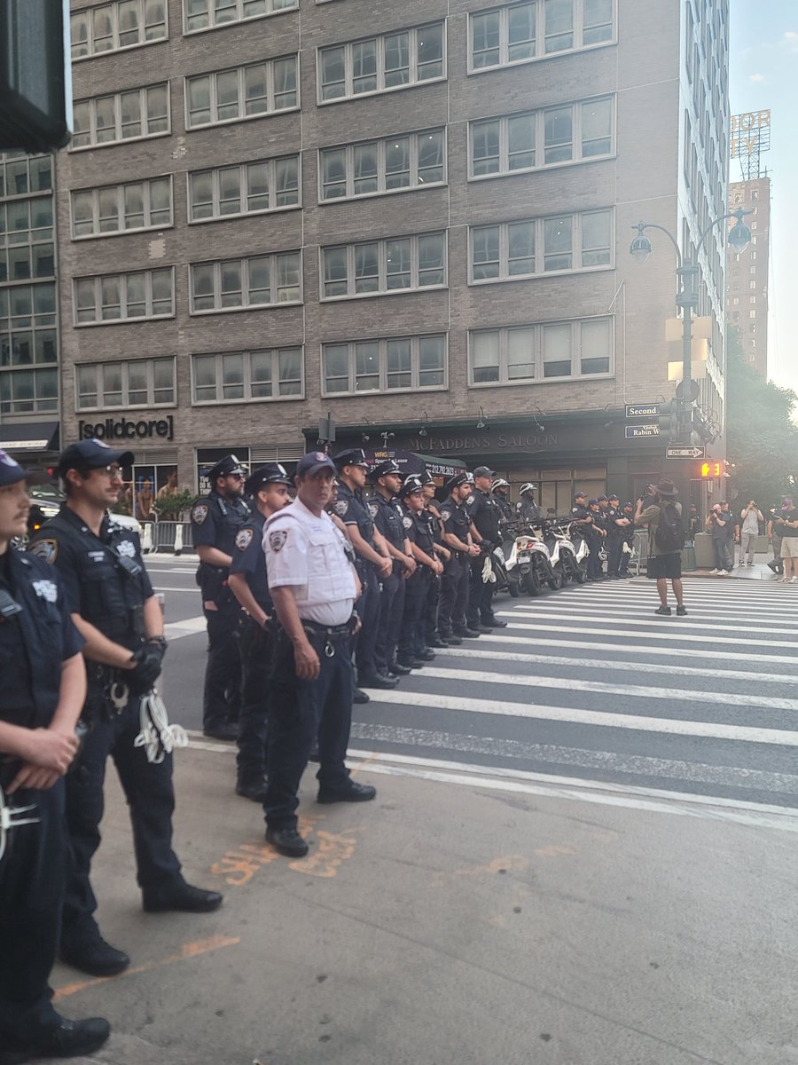 patrickdehahn's tweet image. A pro-Palestine protest against Israel's siege on Gaza has reached 42nd Street and 2nd Avenue, less than a block away from the Israeli embassy. NYPD officers are blocking the group from getting closer, and now the demonstration is chanting in a closed traffic intersection.