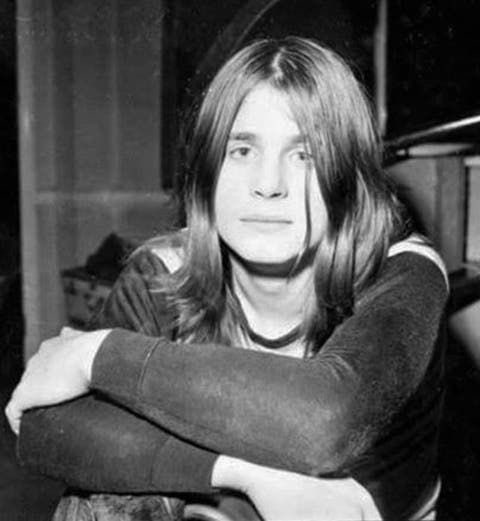 ArkhamResident1's tweet photo. A stairway to darkness in a blink of an
eye… Rest in power #OzzyOsbourne #PrinceOfDarkness #nomoretears #RIPOzzyOsbourne #RIP #Ozzy #OzzyOsbourneRIP https://t.co/K5pgCqPxOF