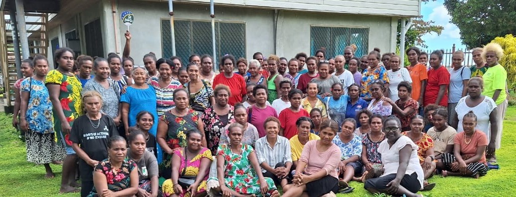 UNDP_Pacific's tweet image. 💡Women entrepreneurs in Solomon Islands received hands-on training on the value of digital & financial services as tools to unlock economic progress. Led by @UNCDF, @UNDP & SIWIBA under the Pacific Digital Economy Programme with the support of @EUPasifika, @AusHCSols & @MFATNZ