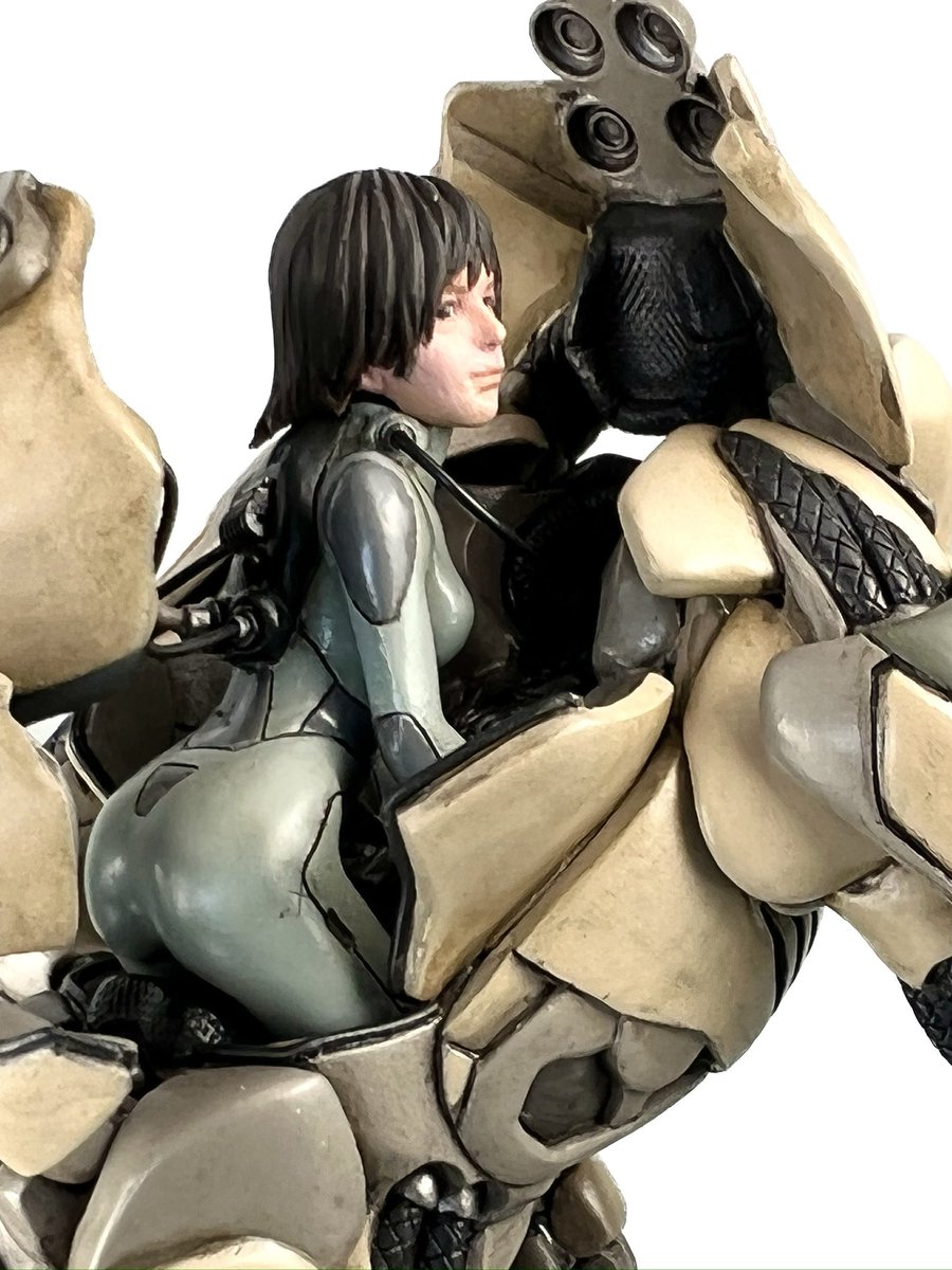 オリジナルのガレージキット “Giganta(ギガンタ)”です。 「着る」では