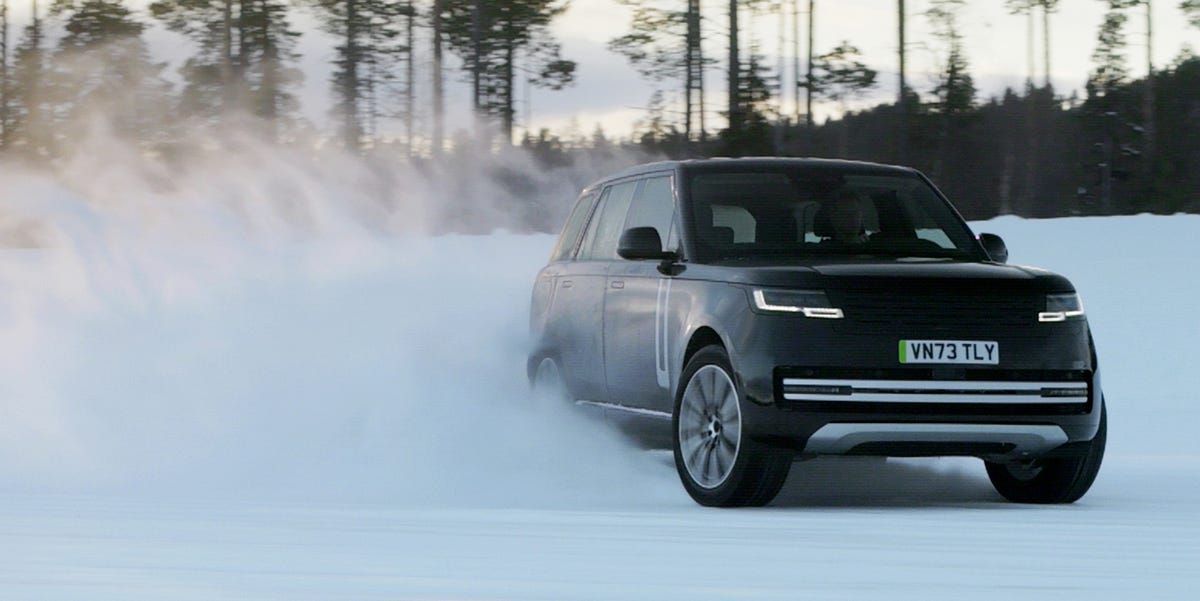 RoadandTrack's tweet image. Jaguar's wild electric GT and Range Rover's first EV pushed back to 2026, report claims. bit.ly/45aOvgT
