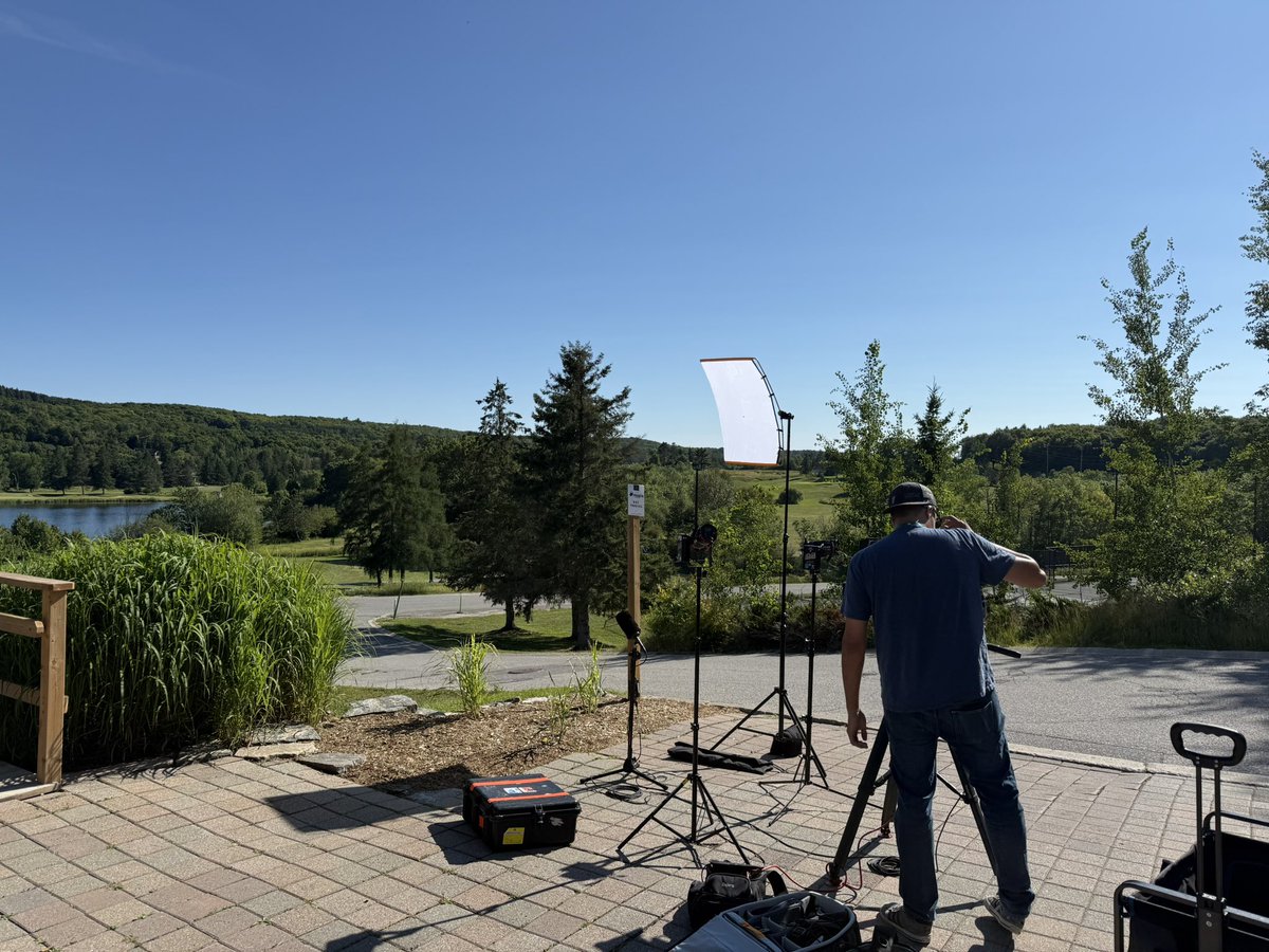 FlavioVolpe1's tweet image. Great to share this fight with other prodigious 🇨🇦s like @ArcelorMittal_D CEO Ron Bedard.
Back to the front lines tonight after a productive time at the Council of the Federation.