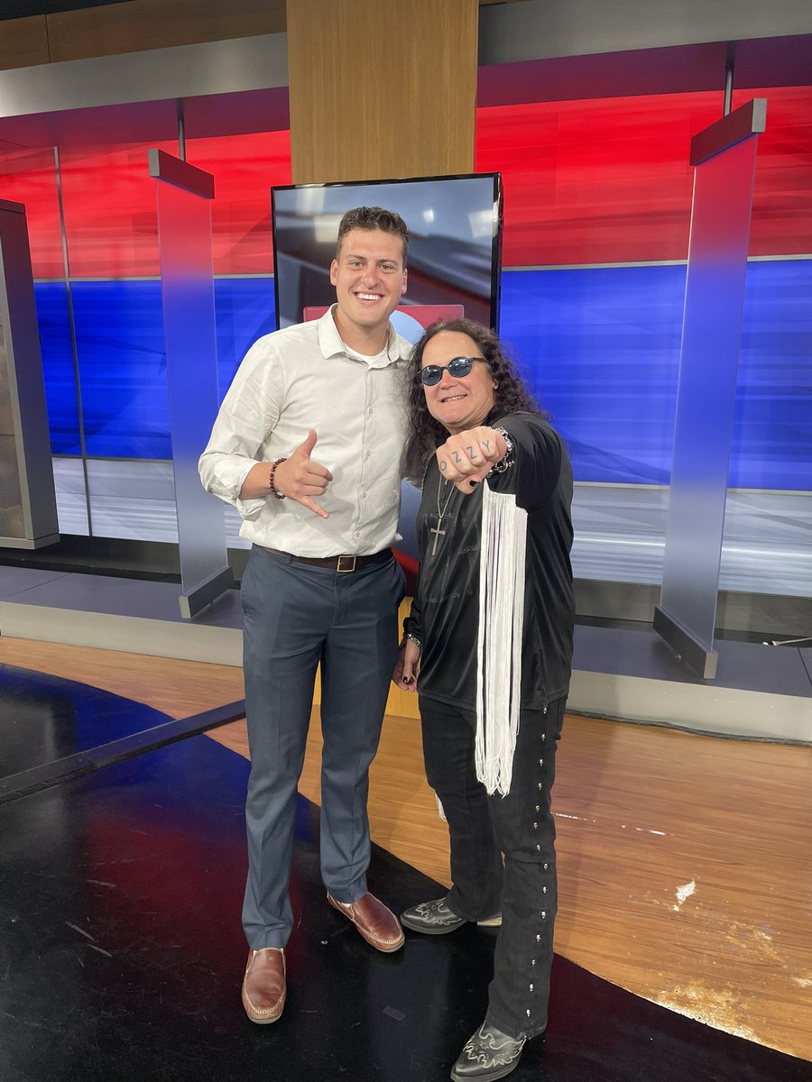 Lisa Carberg (@lisacarberg) on Twitter photo Quite the tribute. At 11 on <a href="/WTNH/">WTNH News 8</a> meet the local artist who will keep Ozzy’s music going with his tribute band. #OzzyOsbourne Quite the tribute. At 11 on <a href="/WTNH/">WTNH News 8</a> meet the local artist who will keep Ozzy’s music going with his tribute band. #OzzyOsbourne