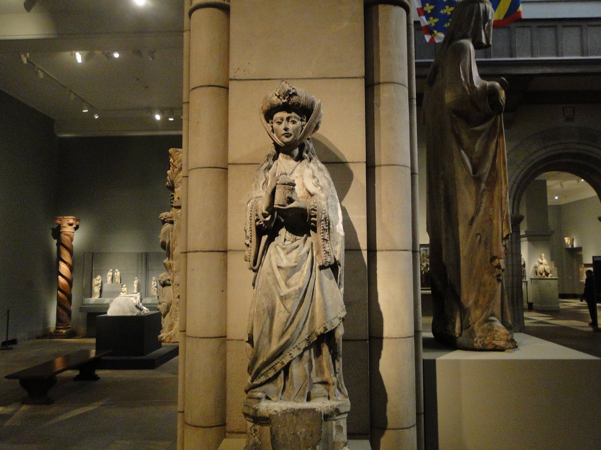 HeiligeBibel's tweet image. Sharing another favorite for the feast day of Mary Magdalene. She carries ointment on Easter morning at the Met in New York City. #FeastDay #StMaryMagdalene