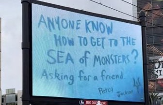 starybeth's tweet image. "anyone knows how to get to the sea of monsters? asking for a friend" all these details are so cool 😭😭😭 i should be there