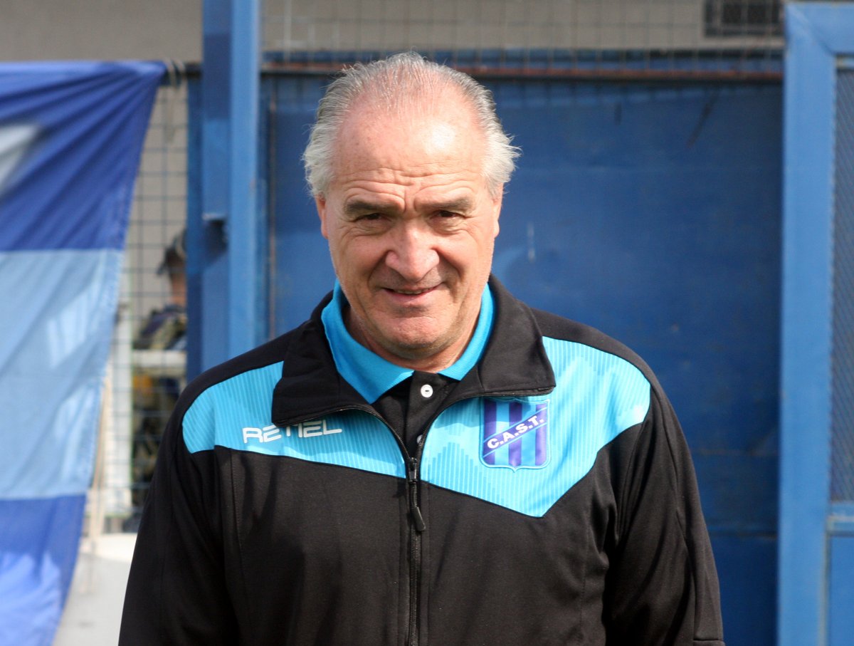 𝐸𝑙 𝐶ℎ𝑎𝑢𝑐ℎ𝑎 𝑝𝑒𝑔𝑎 𝑙𝑎 𝑣𝑢𝑒𝑙𝑡𝑎
𝐽𝑜𝑠𝑒́ 𝑀𝑎𝑟𝑖́𝑎 “𝐸𝑙 𝐶ℎ𝑎𝑢𝑐ℎ𝑎” 𝐵𝑖𝑎𝑛𝑐𝑜 𝑙𝑙𝑒𝑔𝑜́ 𝑎 𝑢𝑛 𝑎𝑐𝑢𝑒𝑟𝑑𝑜 𝑦 𝑒𝑠 𝑒𝑙 𝑛𝑢𝑒𝑣𝑜 𝐷𝑇 𝑑𝑒𝑙 𝑝𝑟𝑖𝑚𝑒𝑟 𝑒𝑞𝑢𝑖𝑝𝑜, 𝑟𝑒𝑒𝑚𝑝𝑙𝑎𝑧𝑎𝑛𝑑𝑜 𝑎 𝐶𝑒́𝑠𝑎𝑟 𝑀𝑜𝑛𝑎𝑠𝑡𝑒𝑟𝑖𝑜.