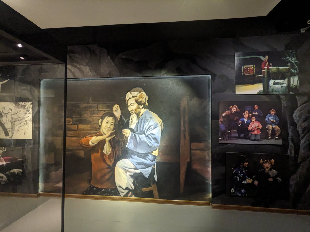 OzmunC's tweet image. I'm in China to deepen my understanding of Chinese literature, culture, and history. Yesterday I visited the He Jingzhi Literature Museum (贺敬之文学馆) in Zaozhuang, Shandong Province. He and his wife are two of the mightiest figures of 20th cent Chinese literature, but very…