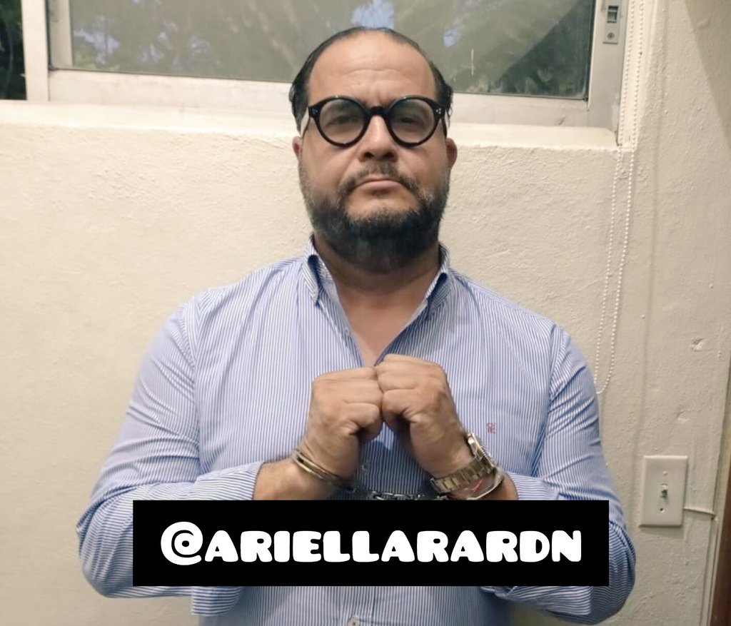 ArielLaraRDN26's tweet image. Según fuentes que me hacen llegar está imagen @aquilesjimenez estaría supuestamente detenido en el destacamento de Naco .