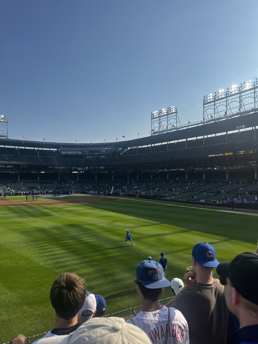MrSeanGMorris's tweet image. Listen, I don’t mean to brag, but some
of us are here at Wrigley, and the whole stadium is chanting “PCA!”
Make of that what you will.