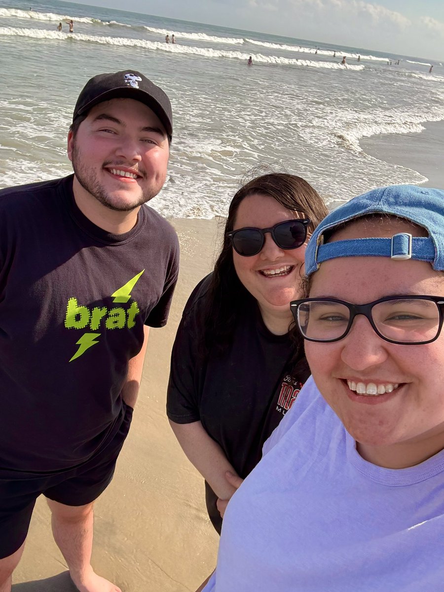 tytymods's tweet image. tyler oakley mods stun in new photo