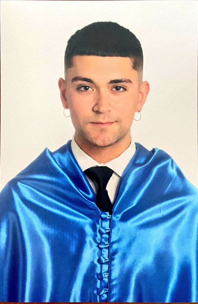Enhorabuena Gabriel y Rubén! Dos nuevos graduados en biotecnología y biología 💪 Gracias por acompañarnos este año y por trabajar tan duro en vuestros TFG! 👌👌👌