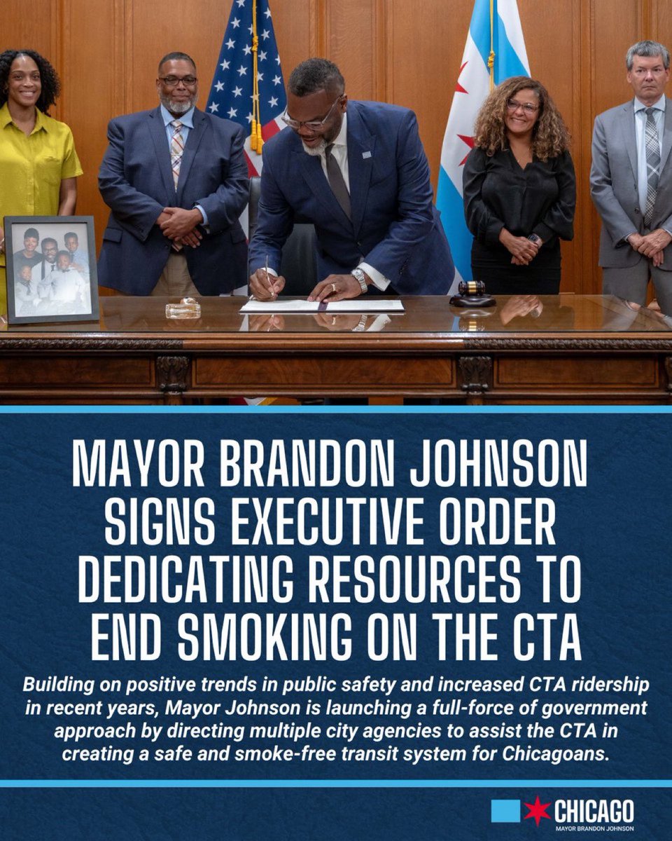 Libs_OfChicago's tweet image. Tomorrow @ChicagosMayor will sign an executive order dedicated to ending brawls, panhandling, drug use, defecation, & littering on the @cta.
I am confident that with the “full-force of government” it will happen.
This guy is absolutely clown!